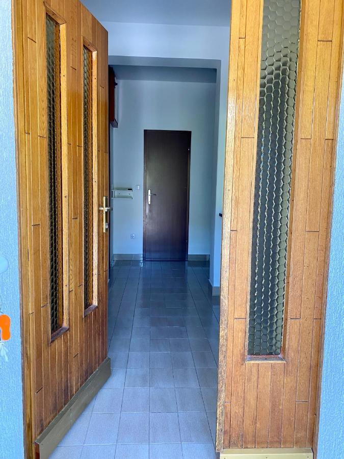 Apartmani Luka Zrnovo Buitenkant foto
