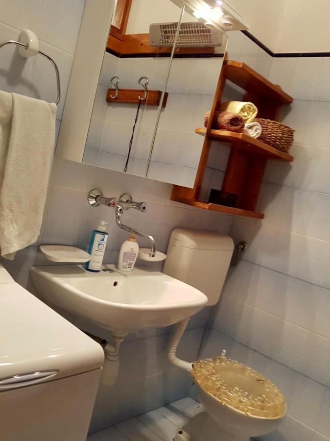 Apartmani Luka Zrnovo Buitenkant foto